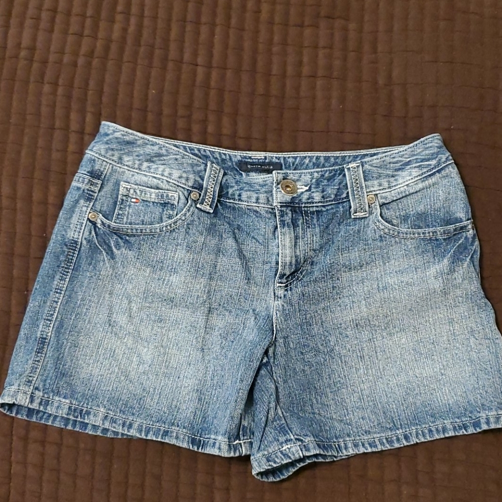 Tommy Hilfiger jean shorts